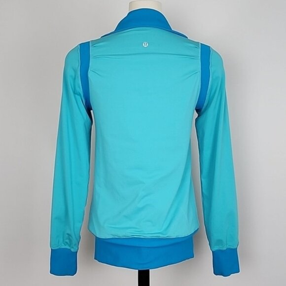 Lululemon Raja Reversible Periwinkle Blue Floral Print Track Jacket Size 6 - Picture 4 of 13